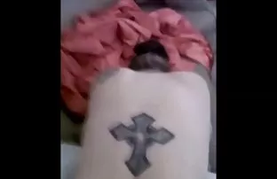 XXX Istri 3gp indo baru membujuk temannya untuk melakukan seks threesome dengan suaminya