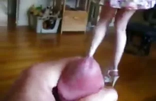 XXX Mahasiswa dengan kacamata mengisap ayam dan bercinta di indo baru 3gp vaginanya