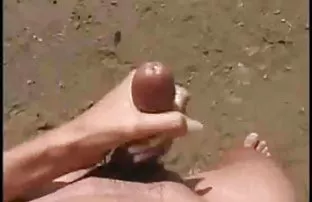 XXX Bergiliran bokep indo tahun baru fucking istri dan kekasihnya di pantat dan cums di wajah