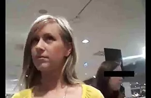 XXX Mengambil celananya bokep baru indo