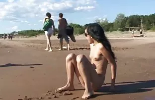 XXX Dia melepas pacarnya masturbasi bokep baru indo